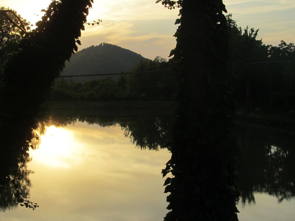 Agriturismo Acero Rosso Civitella di Romagna ภายนอก รูปภาพ